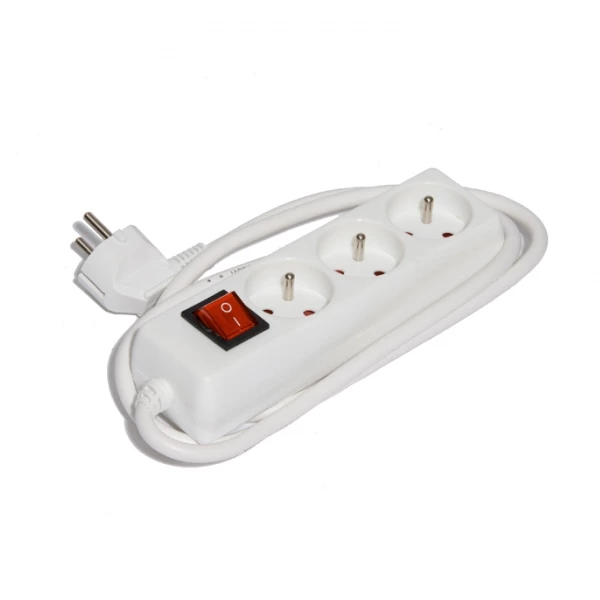 Ceba Bloc Multiprises 3 Prises Interrupteur Marche Arrêt 1.5m Blanc 3 Ceba Bloc Multiprises 3 Prises Interrupteur Marche Arrêt 1.5m Blanc