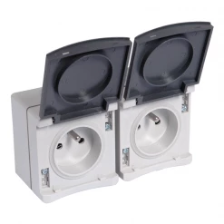 Prise électrique En Saillie Double Prise Perle 2P+T 16A Gris IP55 Debflex 730200 3142187302007